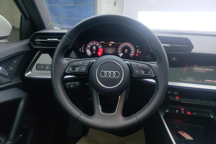 奥迪A3 2024款 Sportback 35 TFSI 时尚运动型中控内饰13