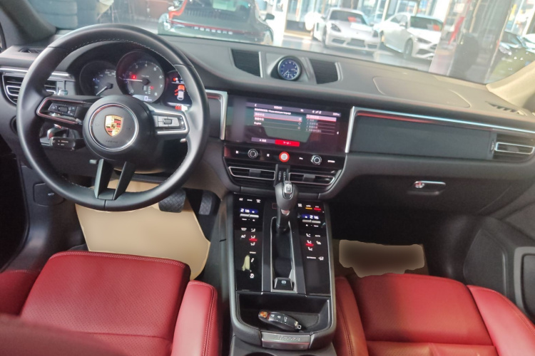保时捷 2023款 Macan 2.0T中控内饰7002