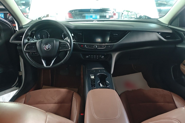 别克 君威 2020款 552T 豪华型中控内饰12