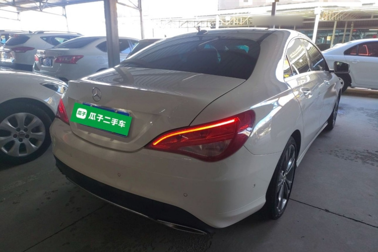 奔驰CLA 2019款 CLA 200 动感型车身外观7