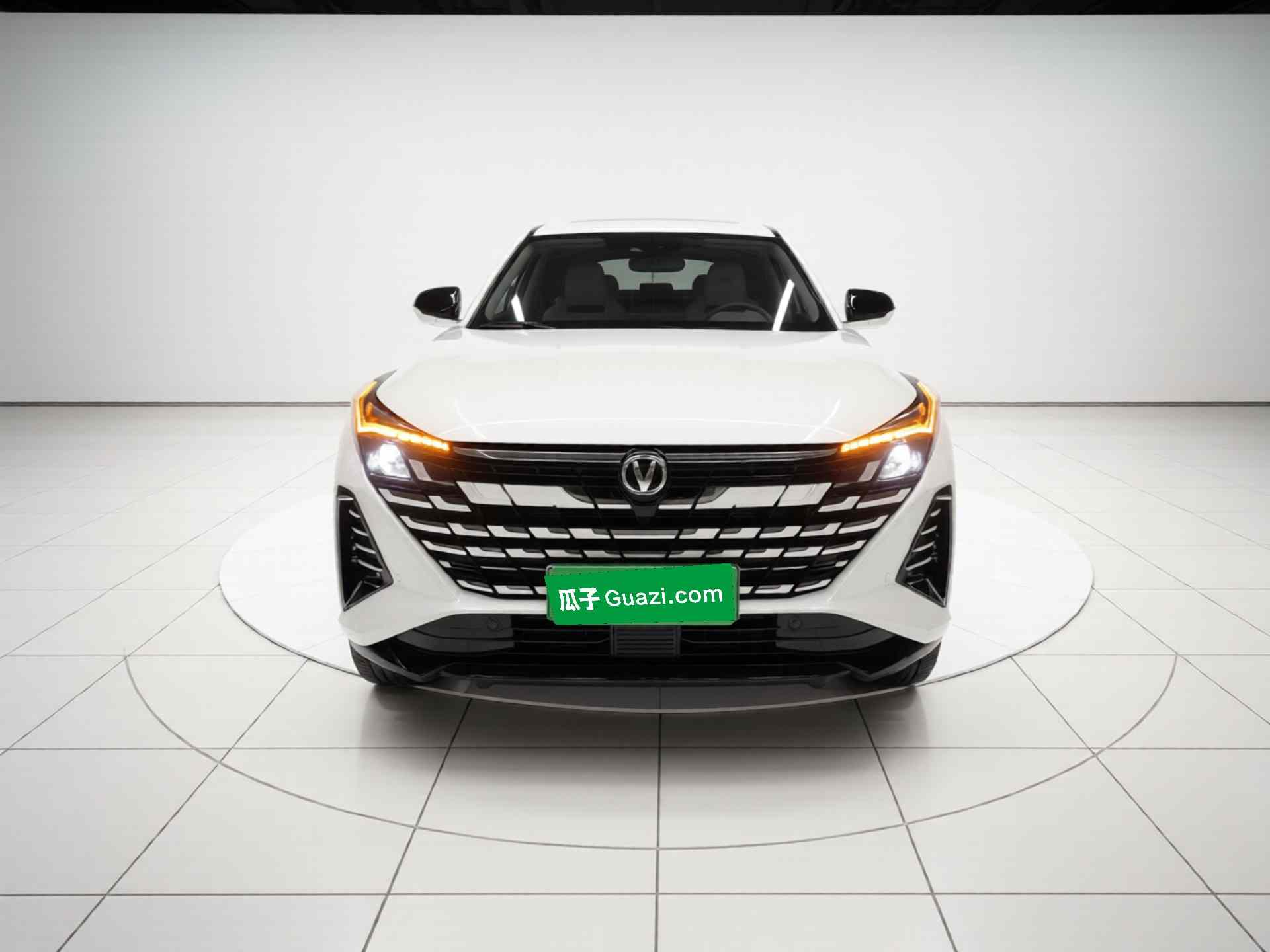 长安UNI-Z新能源 2024款 蓝鲸智电iDD 125km 卓越型(1)