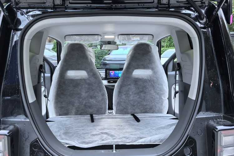 吉利银河 2025款 210km 熊猫卡丁局部细节23