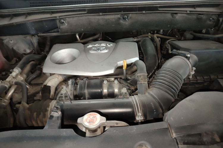 丰田 汉兰达 2018款  2.0T 两驱豪华版 7座 国VI机舱底盘24