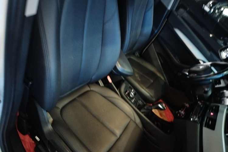 宝马X1 2019款 sDrive18Li 时尚型局部细节41