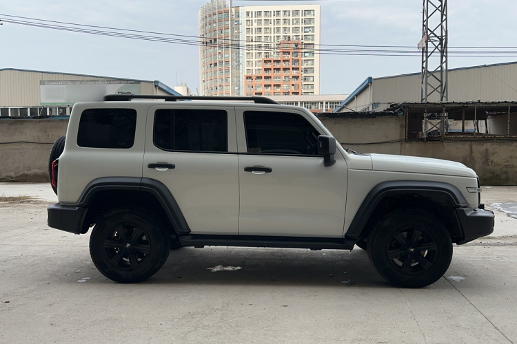 坦克300 2023款 越野版 2.0T 挑战者车身外观6002