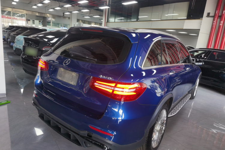 奔驰GLC 2016款 GLC 260 4MATIC 动感型车身外观7