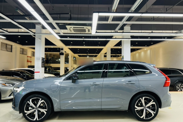 沃尔沃XC60新能源 2022款 T8 插电混动 四驱智远运动版车身外观6003