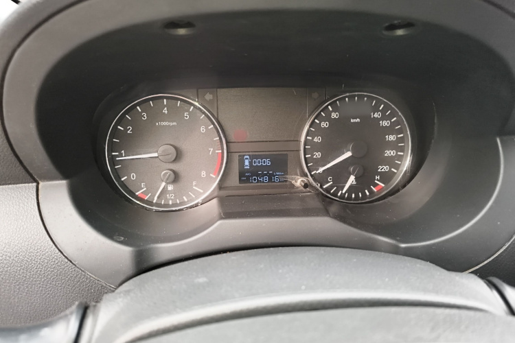 江淮瑞风 瑞风M3 2016款 宜家版 1.6L 豪华智能型局部细节14