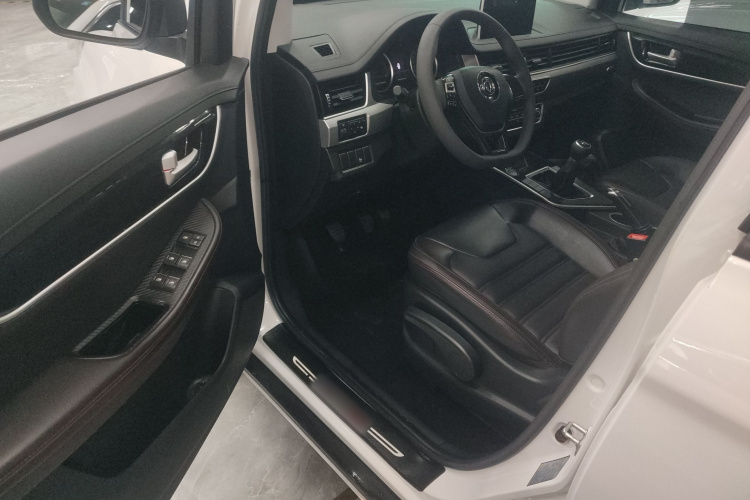 东风风行 风行SX6 2019款 1.6L 手动豪华型 国VI中控内饰20