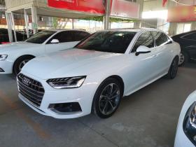 奥迪A4L 2020款 40 TFSI 时尚致雅型