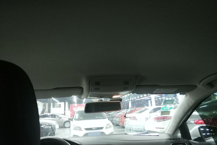 大众 高尔夫 2015款 1.6L 自动时尚型中控内饰22