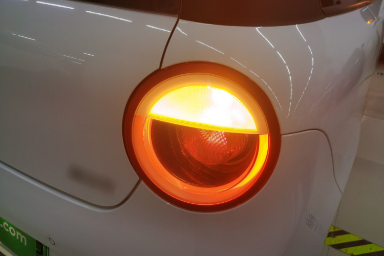 长安启源 长安Lumin 2023款 205km 香沁款车身外观9