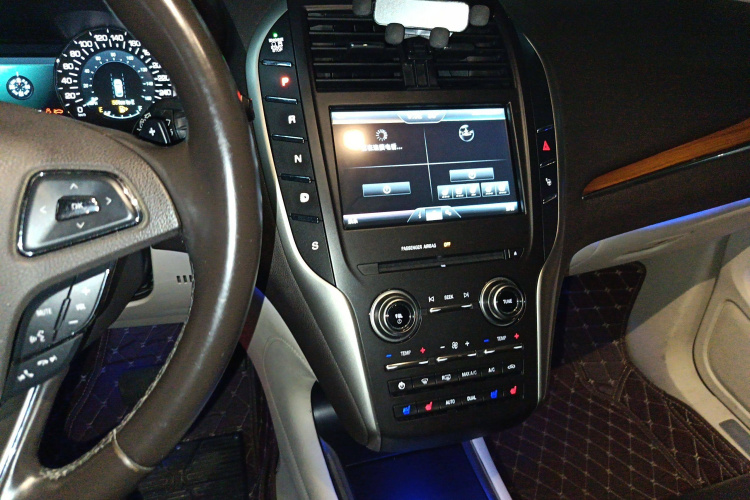 林肯MKC 2014款 2.0T 四驱尊耀版局部细节16