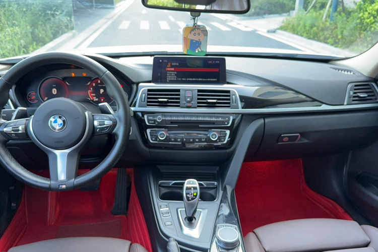 宝马3系 2019款 320Li M运动套装局部细节16