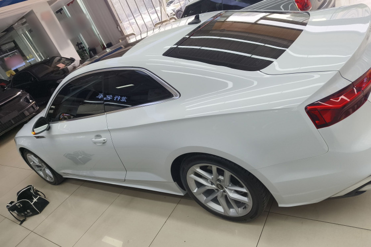 奥迪A5 2023款 Coupe 40 TFSI 时尚动感型车身外观4