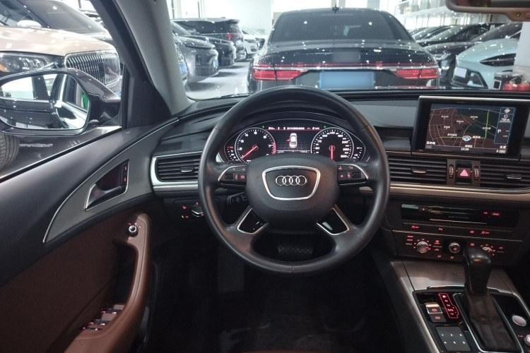 奥迪A6L 2018款 30周年年型 35 TFSI 时尚型中控内饰13