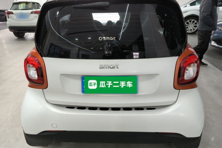 smart fortwo 2018款 1.0L 52千瓦硬顶灵动版 国V车身外观6