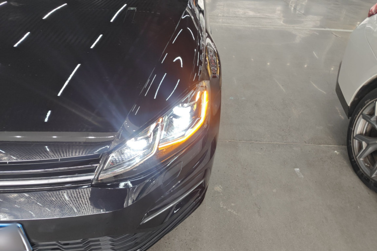 大众 高尔夫 2019款 280TSI DSG R-Line型 国VI局部细节36