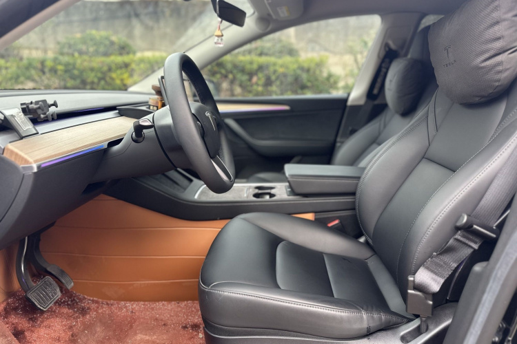 特斯拉 Model Y 2022款 改款 后轮驱动版局部细节19