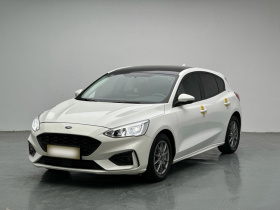 福特 福克斯 2020款 两厢 1.5L 自动锋跃型