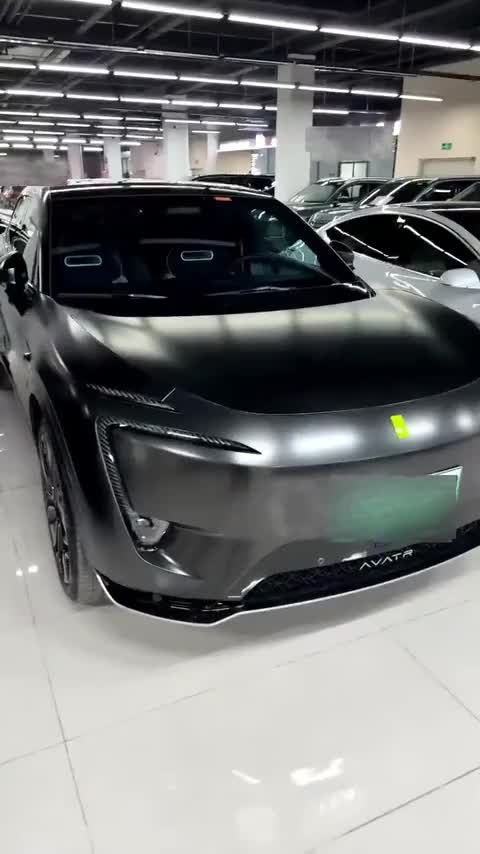 阿维塔11 2023款 鸿蒙 116度 奢享版讲解2