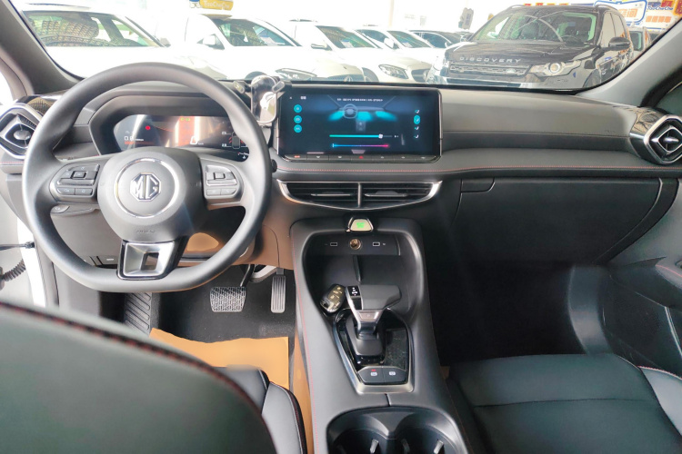 名爵 MG5 2025款 300TGI 全球旗舰版中控内饰12