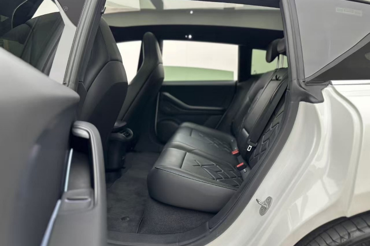 蔚来ET5T 2023款 100kWh Touring中控内饰21