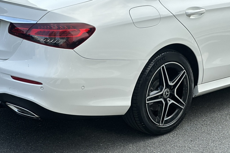 奔驰E级(进口) 2021款 E 260 时尚型运动版车身外观6002