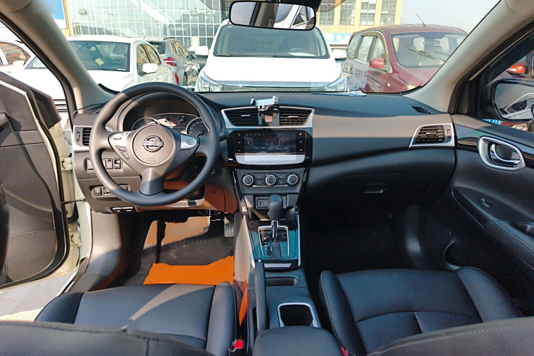 日产 轩逸 2022款 经典 1.6XL CVT豪华版中控内饰7002