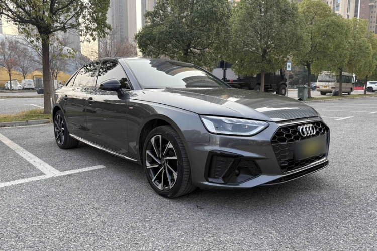奥迪A4L 2023款 40 TFSI 豪华动感型车身外观6006