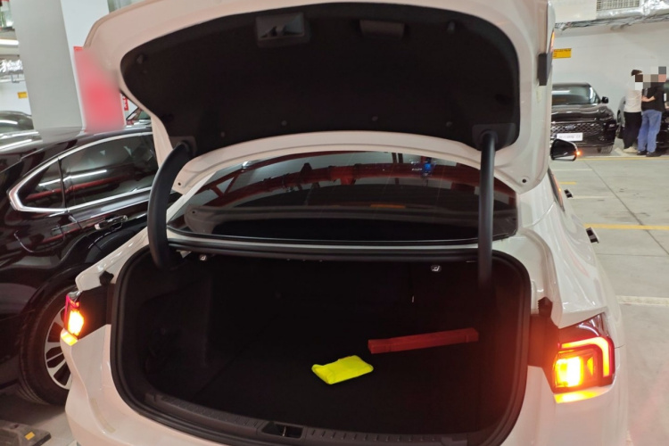 福特 蒙迪欧 2023款 EcoBoost 180 舒雅型局部细节23