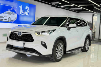 丰田 汉兰达 2022款 双擎 2.5L 四驱尊贵版 7座