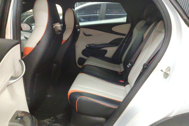 比亚迪 海豚 2021款 405km 时尚版中控内饰21