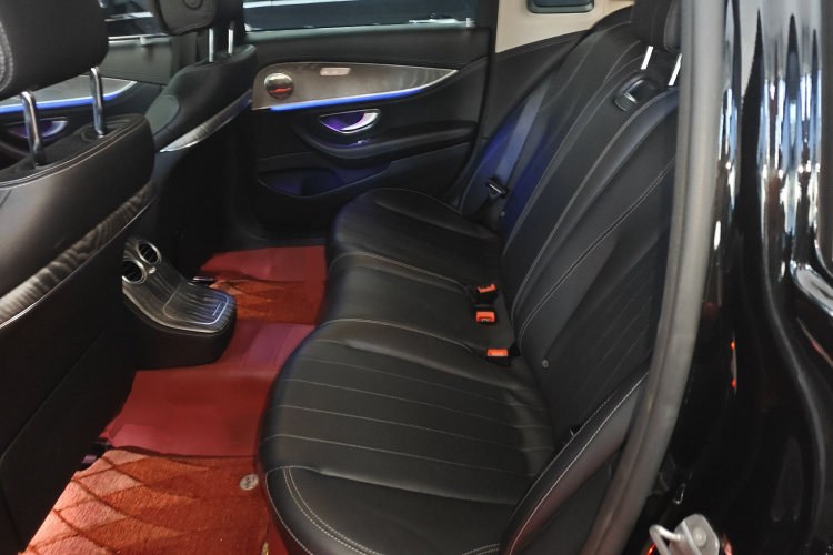 奔驰E级 2021款 改款 E 260 L 4MATIC中控内饰21