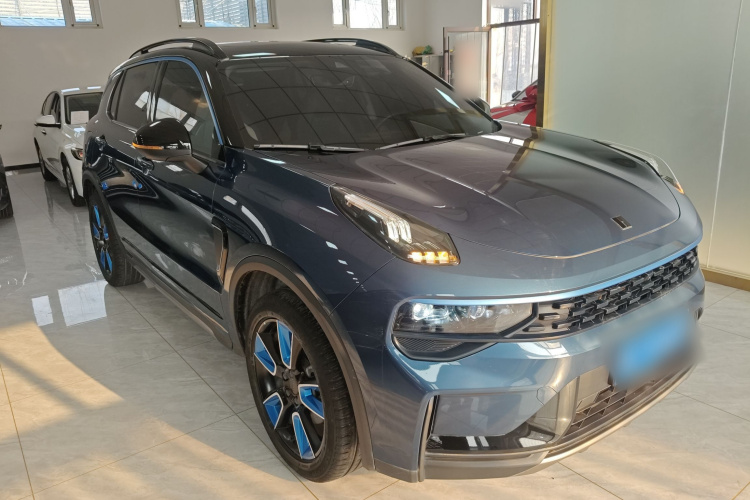 领克01 2021款 2.0TD 两驱耀Pro车身外观3