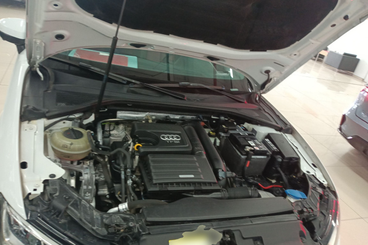 奥迪A3 2018款 30周年年型 Sportback 35 TFSI 风尚型局部细节24