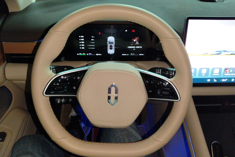 鸿蒙智行 问界M7 2024款 1.5T 智驾四驱Max版 5座局部细节13