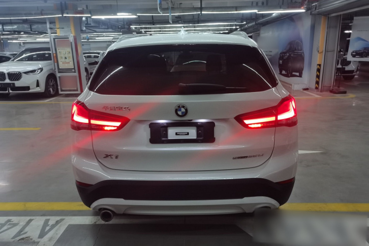 宝马X1 2022款 sDrive25Li 领先型车身外观6