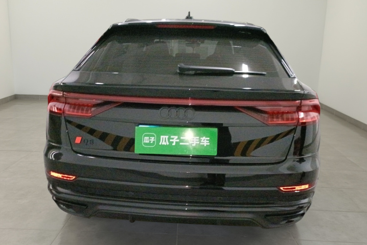 奥迪Q8 2021款 55 TFSI 尊享动感型车身外观6