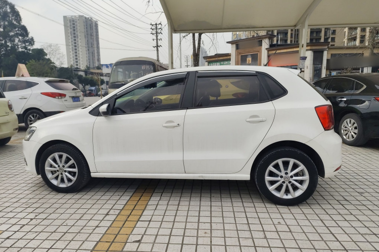 大众 Polo 2014款 1.6L 自动豪华版车身外观4