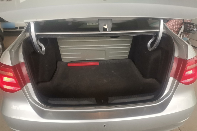 大众 捷达 2013款 1.6L 手动舒适型局部细节23