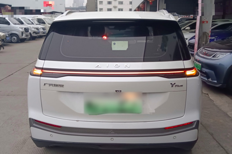 埃安 AION Y 2023款 Y 公务版车身外观6