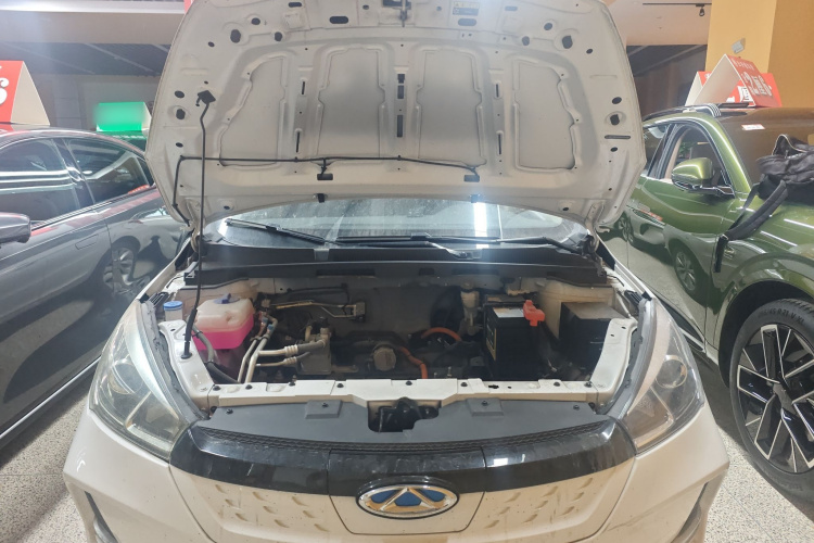 奇瑞新能源 艾瑞泽e 2024款 405km 出行版机舱底盘24