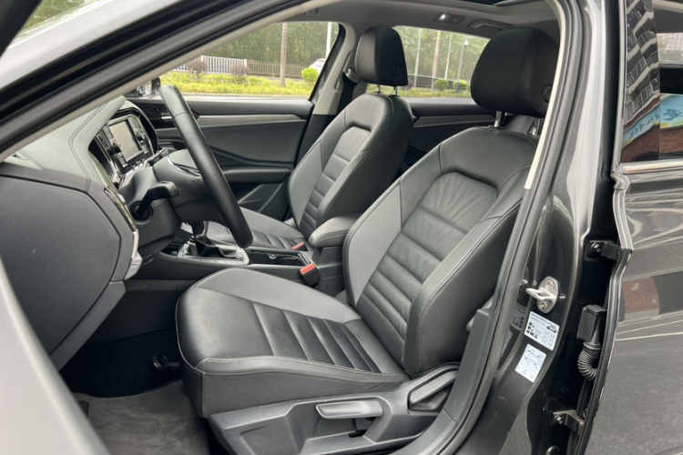 大众 速腾 2019款 280TSI DSG舒适型 国VI局部细节19