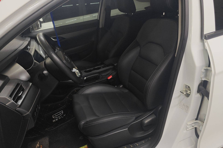 吉利汽车 帝豪 2021款 UP 1.5L CVT舒适型中控内饰19