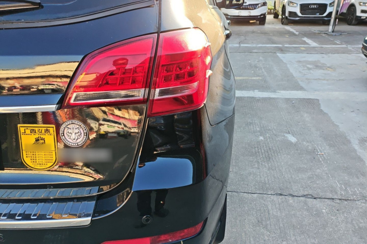 哈弗H2 2014款 1.5T 手动两驱精英版车身外观6006