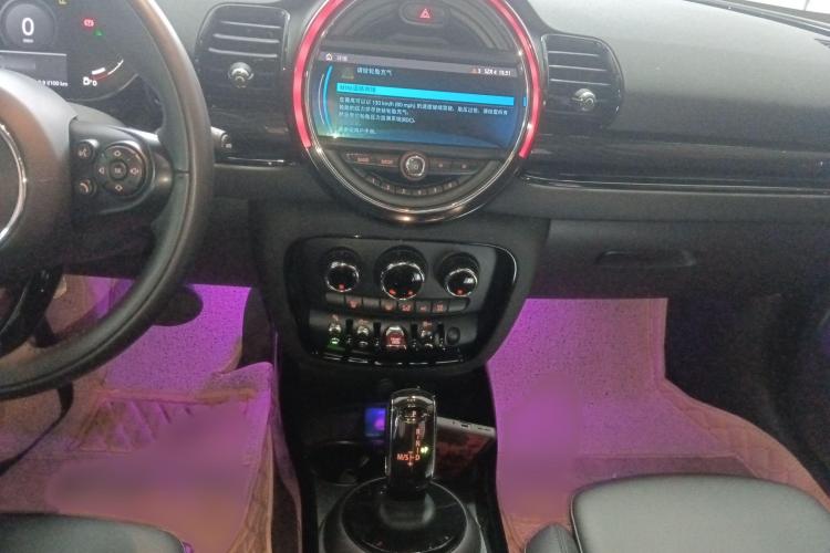 MINI Clubman 2021款 1.5T COOPER中控内饰16