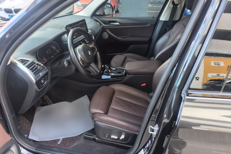 宝马X3 2022款 xDrive30i 领先型 M曜夜套装局部细节19