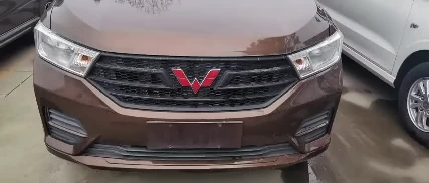 五菱汽车 五菱宏光 2021款 1.5L S标准型LAR实拍1