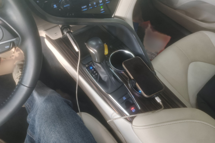 丰田 凯美瑞 2018款 2.0G 豪华版局部细节18